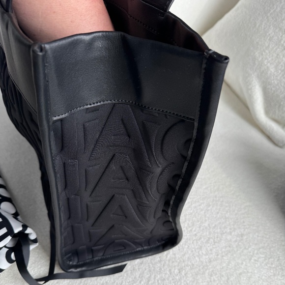 Marc Jacobs The Monogram Neoprene Large Black Tote Bag LIKE NEW - Picture 8 of 12